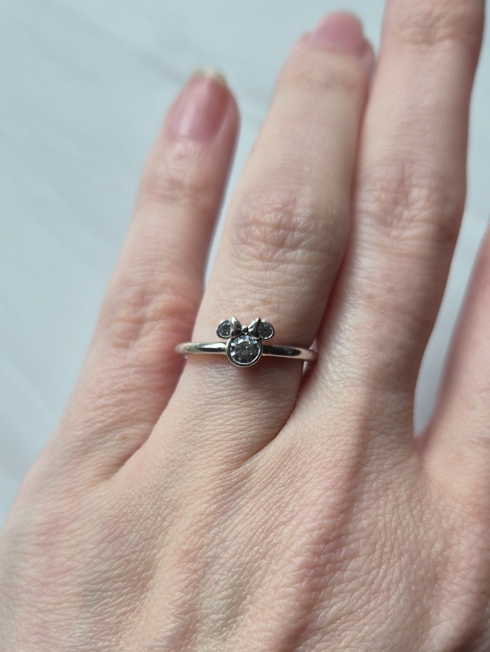 pandora silver minnie mouse stone ring